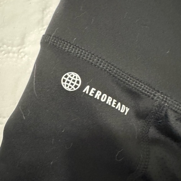 Adidas Aeroready Black Climate Leggings. Size Small black w/pocket - Picture 7 of 9